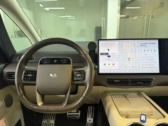 Li Auto Li Xiang MEGA Ultra - ფოტო 17