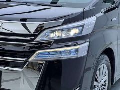 Toyota Vellfire 2021 Crown Hybrid 2.5L HV Luxury Edition - ფოტო 3