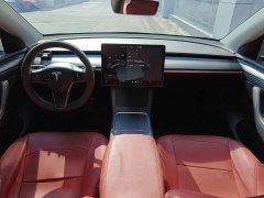Tesla Model Y Long Range All-Wheel Drive - ფოტო 10