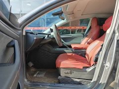 Tesla Model Y Long Range All-Wheel Drive - ფოტო 8