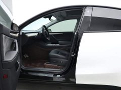 Tesla Model Y Long Range All-Wheel Drive 3D7 - ფოტო 11