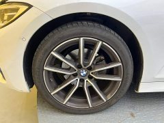 BMW 3 Series 325Li M Sport Package - ფოტო 10