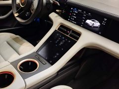 Porsche Taycan - ფოტო 9