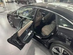 Mercedes-Benz EQE 500 4MATIC Luxury - ფოტო 15