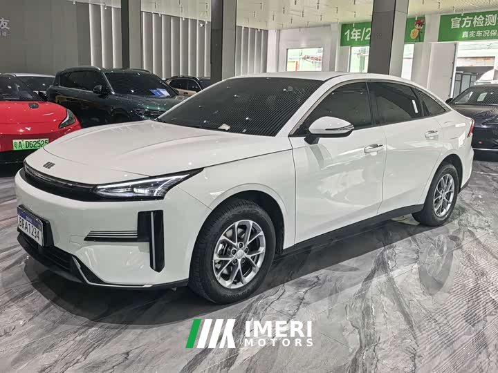 Geely Galaxy L6 EM-i 60km Launch Edition - ავტომობილი ჩინეთიდან