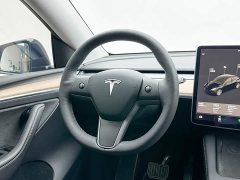 Tesla Model Y Long Range All-Wheel Drive - ფოტო 20