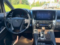 Toyota Vellfire Crown Twin Engine 2.5L HV Premium Edition - ფოტო 19