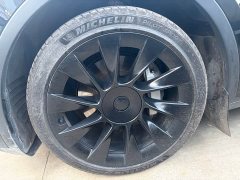 Tesla Model Y Standard Range RWD - ფოტო 10