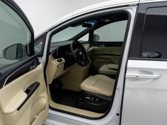 Buick GL8 ES Luxury Edition Smart Flagship Edition - ფოტო 9