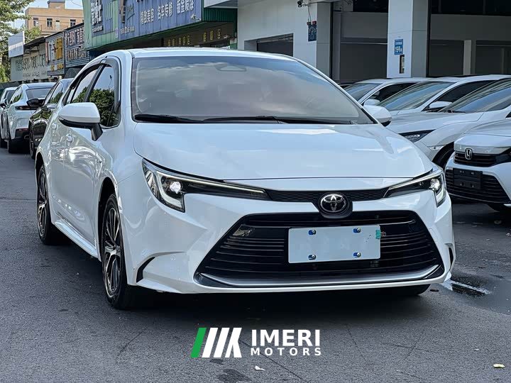 Toyota Corolla Intelligent Hybrid Dual-Engine 1.8L Luxury Edition