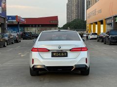 BMW 5 Series 525Li M Sport Package - ფოტო 19