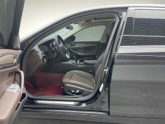 BMW 5 Series 530Li Leading Edition Luxury Package - ფოტო 16