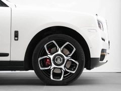 Rolls-Royce Cullinan Black Badge - ფოტო 7