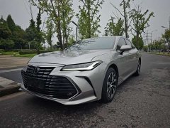 Toyota Avalon 2.0L Luxury - ფოტო 1