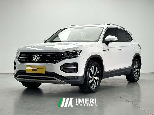 Volkswagen Taos 330TSI FWD Luxury Smart Connected Edition