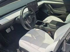 Tesla Model 3 Performance All-Wheel Drive - ფოტო 15