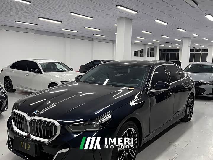 BMW 5 Series 530Li Premier M Sport Package - ავტომობილი ჩინეთიდან