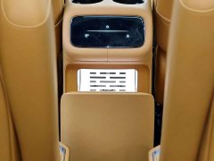 IM Motors Zhiji LS8 52 Max Luxury Six-Seater - ფოტო 10