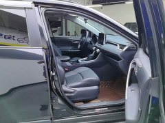 Toyota Venza 2020 2.0L CVT AWD Luxury - ფოტო 8