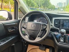 Honda Odyssey 2.0L Sharp Premium Edition - ფოტო 13