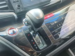 Honda Odyssey 2.0L Sharp Premium Edition - ფოტო 14