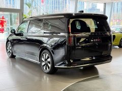 Volvo EM90 2025 Ultra Six-Seater - ფოტო 6