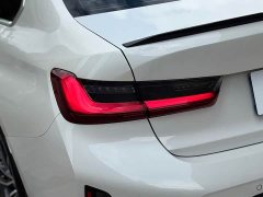 BMW 3 Series 325Li M Sport Package - ფოტო 18