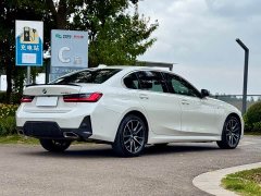 BMW 3 Series 325Li M Sport Package - ფოტო 9