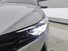 Hyundai Elantra 1.5L CVT Luxury - ფოტო 5