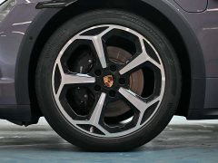 Porsche 2024 Taycan 4 Cross Turismo - ფოტო 9