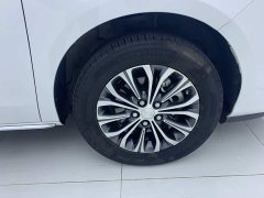Buick GL8 Land Business Class Smart Edition - ფოტო 5