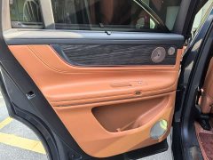 AITO M9 Extended Range Ultra 42kWh 6-Seater - ფოტო 12