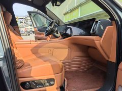 AITO M9 Extended Range Ultra 42kWh 6-Seater - ფოტო 16