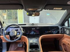 AITO M9 Extended Range Ultra 42kWh 6-Seater - ფოტო 20