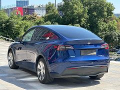 Tesla Model Y Long Range All-Wheel Drive - ფოტო 4