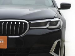 BMW 5 Series 530Li Luxury M Sport Package - ფოტო 3