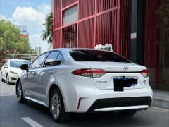 Toyota Corolla 1.8L CVT Luxury - ფოტო 4