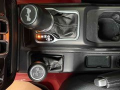 Jeep Wrangler 2.0T Sahara Four-Door - ფოტო 5