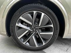 Li Auto L9 Ultra - ფოტო 6