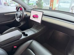 Tesla Model Y Rear-Wheel Drive - ფოტო 18