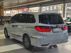 Honda Odyssey 2024 2.0L e:HEV Luxury - ფოტო 6