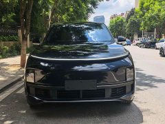 Li Auto L8 2023 Pro - ფოტო 1