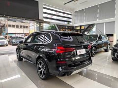 BMW X5 xDrive 30Li M Sport Premium Package - ფოტო 4