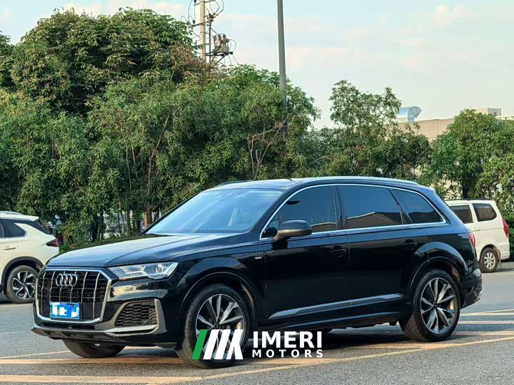 Audi Q7 55 TFSI quattro S line Sport - ავტომობილი ჩინეთიდან