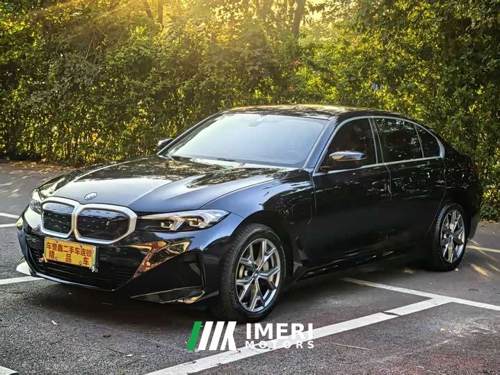 BMW i3 eDrive 35 L