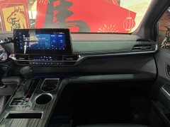Toyota Sienna 2021 2.5L Hybrid Premium Edition - ფოტო 13