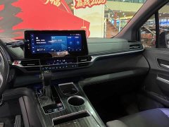 Toyota Sienna 2021 2.5L Hybrid Premium Edition - ფოტო 9
