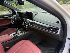 BMW 5 Series 525Li M Sport Package - ფოტო 13