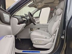 Leapmotor D19 Extended Range 500 Deluxe Edition Six-Seater - ფოტო 10