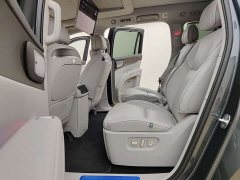Leapmotor D19 Extended Range 500 Deluxe Edition Six-Seater - ფოტო 11